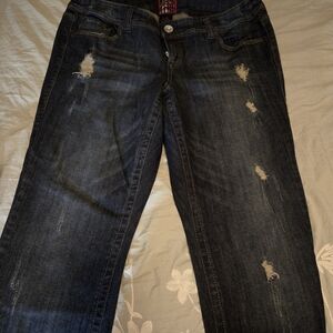 Stylish Distressed Jeans for Women